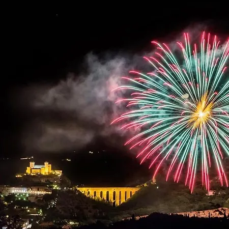 Bhr - Appartamento Dell'Anfiteatro Spoleto Esterno foto